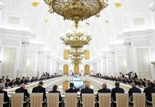 Путин отметил масштаб задач в сфере кадров