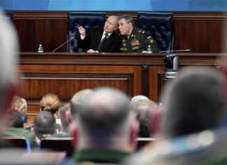 Путин пообщался с главой Генштаба Герасимовым