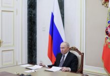 Путин заявил, что поддерживает расширение полномочий НКО