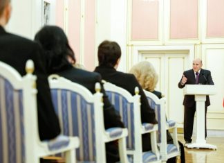 Россия отстаивает право на историческую справедливость, заявил Мишустин