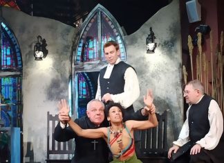 Спектакль «Салемские ведьмы» на Трубной: реалистичная история или пособие для ведьмаков?
