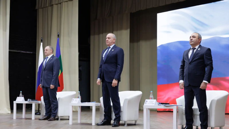 Темрезов обозначил приоритетные задачи работы "Единой России" в КЧР