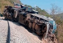 В Мексике при сходе поезда с рельсов погибли 13 человек