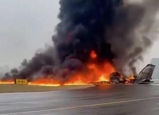 В США потерпел крушение самолёт известного автогонщика, он мог погибнуть вместе с семьёй