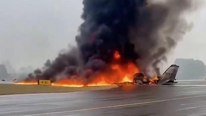 В США потерпел крушение самолёт известного автогонщика, он мог погибнуть вместе с семьёй