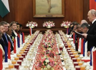 Визит Путина в Индию завершился