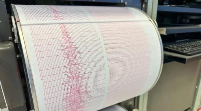 Землетрясение магнитудой 6,7 произошло на севере Японии, объявлена угроза цунами