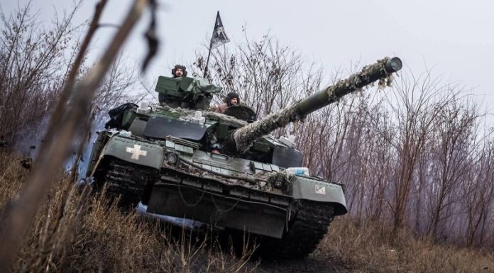 Беженка рассказала, как ВСУ заварили люки своим танкистам, и те сгорели заживо