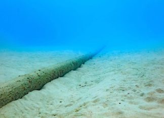 После инцидента с кабелем следователи провели досмотр судна в Латвии