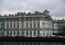 В здании Эрмитажа в Петербурге произошло короткое замыкание