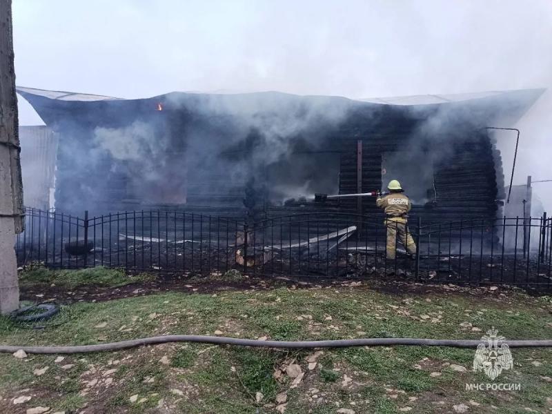МЧС: Ребёнок погиб при пожаре в башкирском селе Михайловка